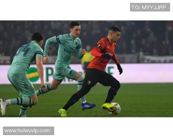 阿尔法足球明星风采展现 力压群雄勇攀巅峰成为全球瞩目的焦点